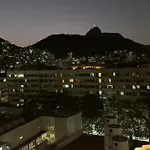 Apto Copacabana A 8 Min Da Praia A 2 Min Do Metro