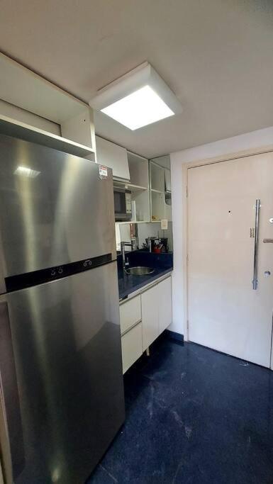 Apto Copacabana A 8 Min Da A 2 Min Do Metro Apartamento *