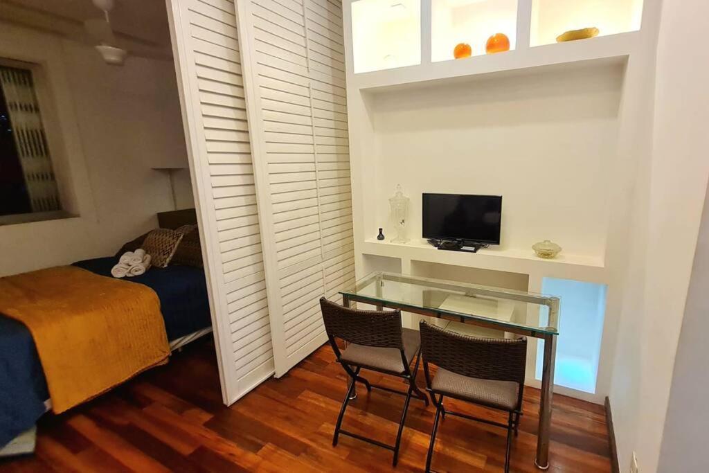 Apto Copacabana A 8 Min Da A 2 Min Do Metro Apartamento *
